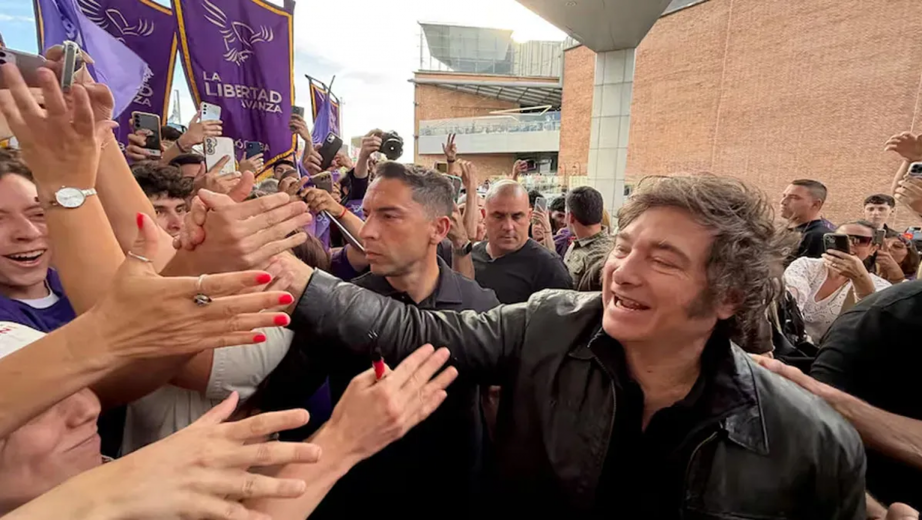 Milei prioriza agenda internacional y Jesús María mientras persisten incendios y urgencias en el país