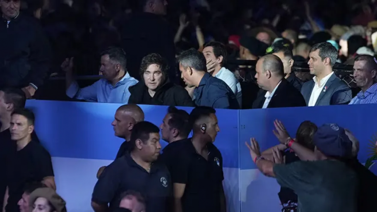 El paso de Javier Milei por Jesús María inquieta al peronismo