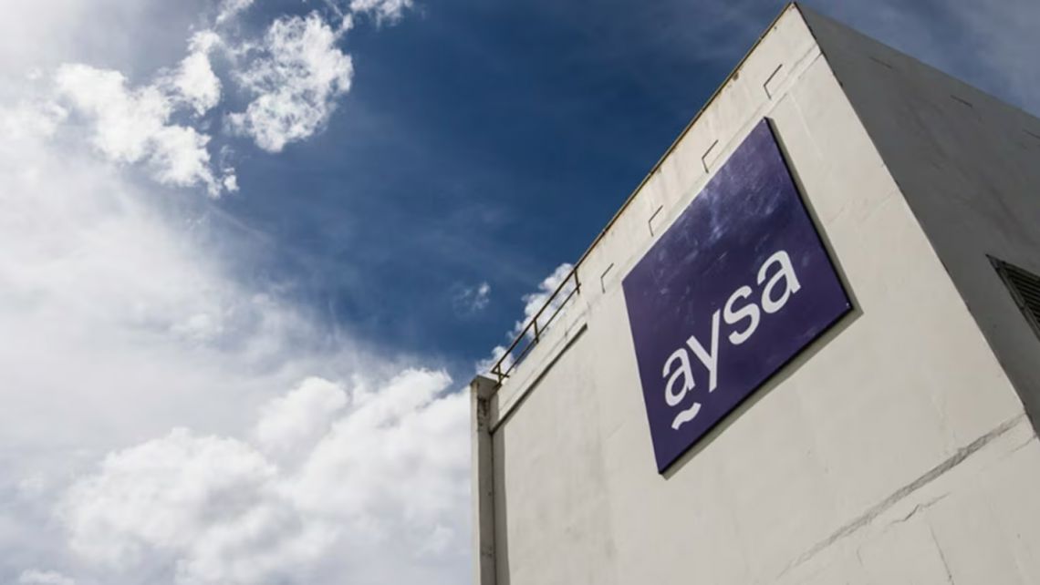 AySA: El Gobierno lanzará los pliegos de venta antes de abril