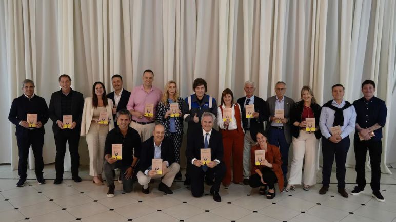 El Gobierno lanza la Agencia Migratoria y divide la obra social de las fuerzas