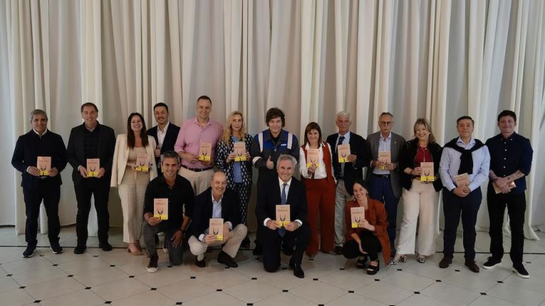 El Gobierno lanza la Agencia Migratoria y divide la obra social de las fuerzas