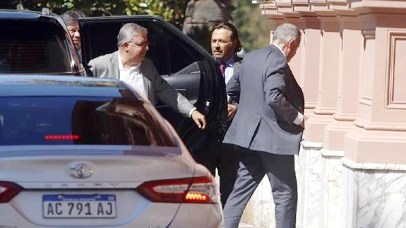 Gobernadores presionan para sacar Ganancias de la reforma laboral