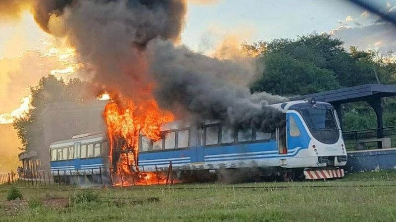 Se incendió el Tren de las Sierras y la Justicia investiga responsabilidades