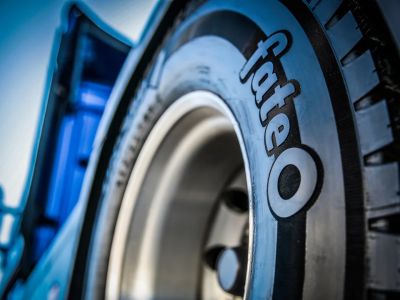 920 trabajadores en la calle: cierra la fábrica de neumáticos Fate