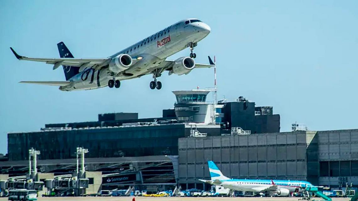 Anuncian 10 paros parciales en aeropuertos de Argentina: el cronograma que podría afectar vuelos