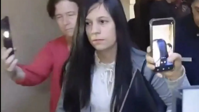 Avanza la causa Adorni: declaran las mujeres que financiaron directamente al jefe de Gabinete