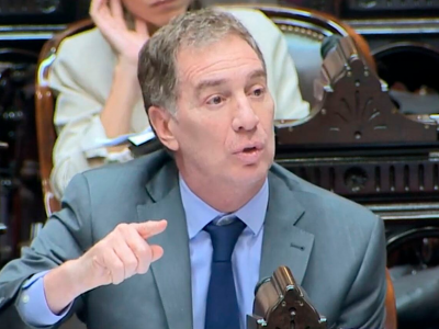 Santilli anticipó una reforma tributaria y reveló definiciones de Milei sobre Adorni