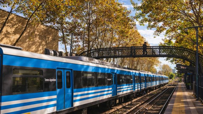 Trenes en el AMBA: las frecuencias bajaron 33% y los trenes de carga circulan a 15 km/h en promedio