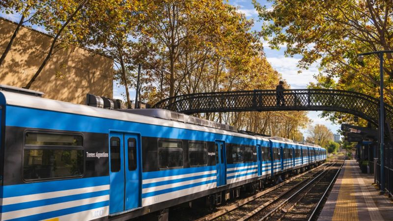 Trenes en el AMBA: las frecuencias bajaron 33% y los trenes de carga circulan a 15 km/h en promedio