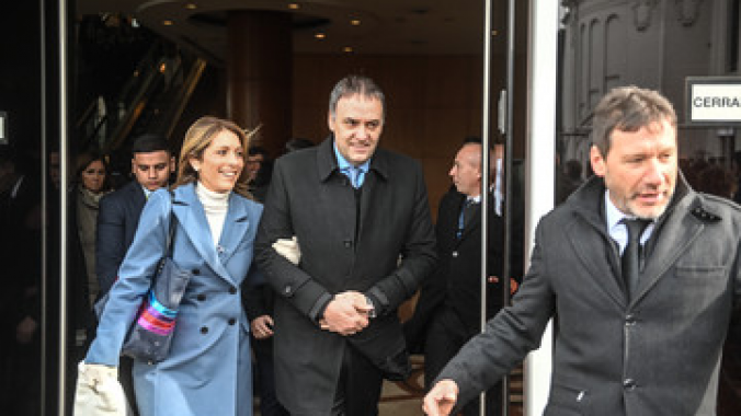 Crece la polémica: investigan más viajes atribuidos al entorno de Adorni