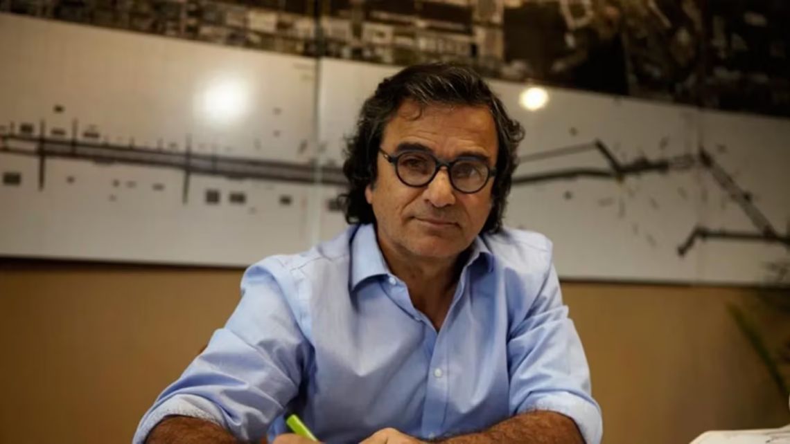 Echaron a Carlos Frugoni por omitir siete departamentos en Miami en su declaración jurada