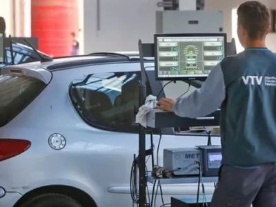 La VTV en CABA aumentó un 28% y ya cuesta casi $100.000 para los autos