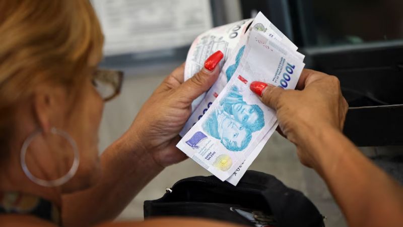 Por qué cada vez cuesta más llegar a fin de mes aunque la inflación "baje"