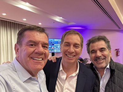Con la mirada puesta en Kicillof, Santilli impulsa un acercamiento entre el PRO y los libertarios